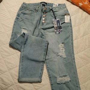 Rue 21 size 9/10 light wash Not My Moms Jeans